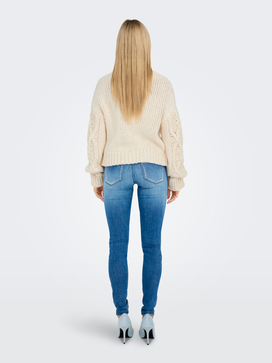 High neck knitted pullover