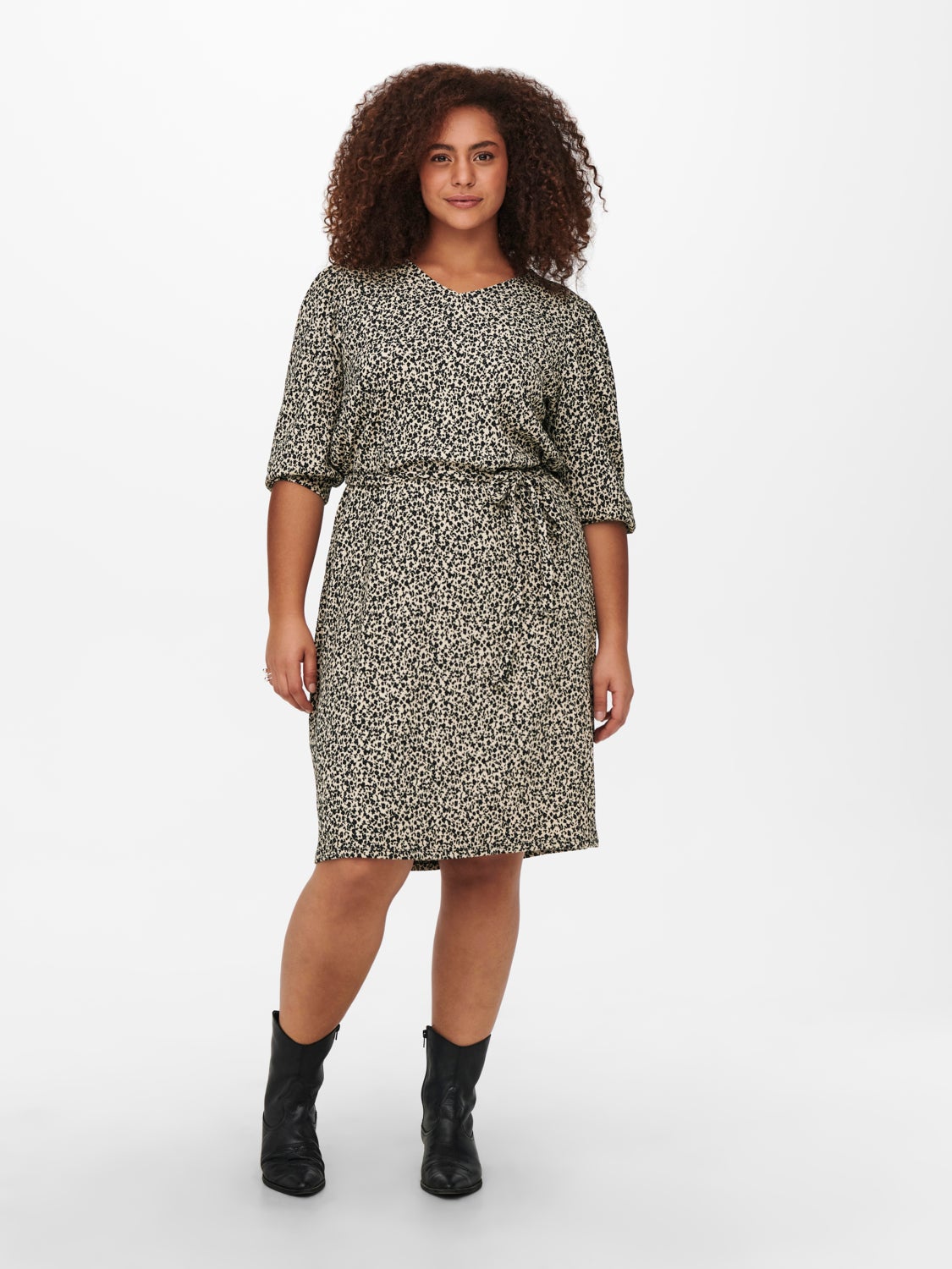 Curvy v-neck Dress