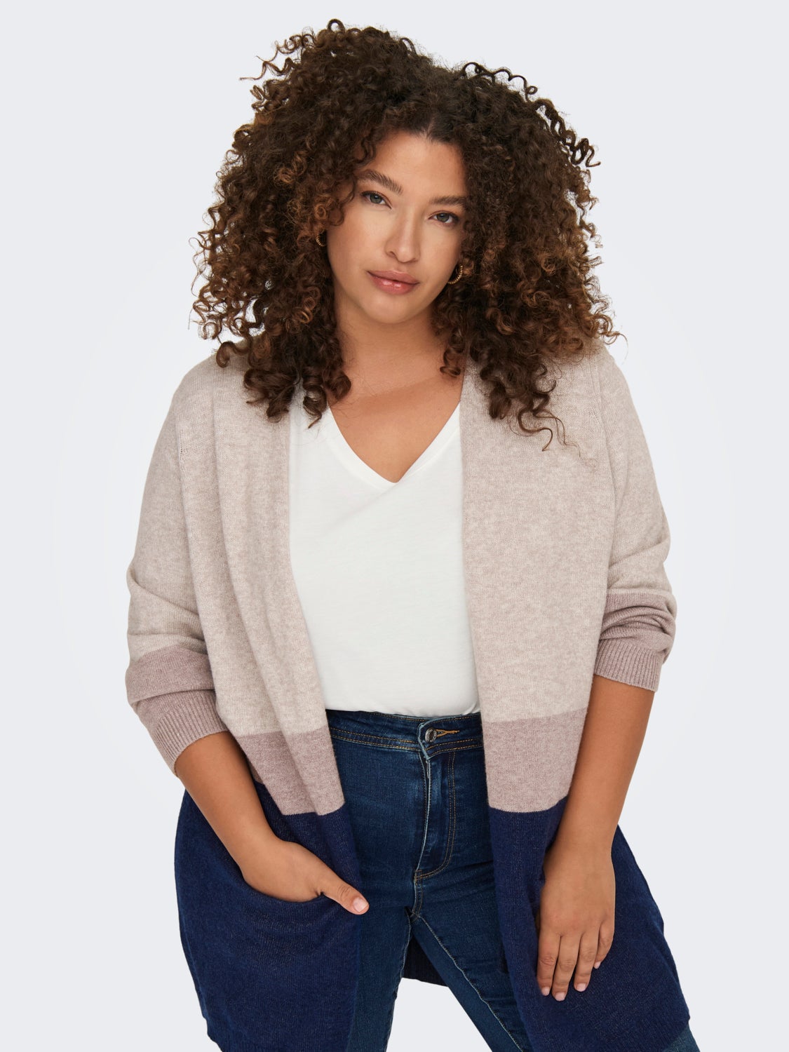 Curvy knitted cardigan