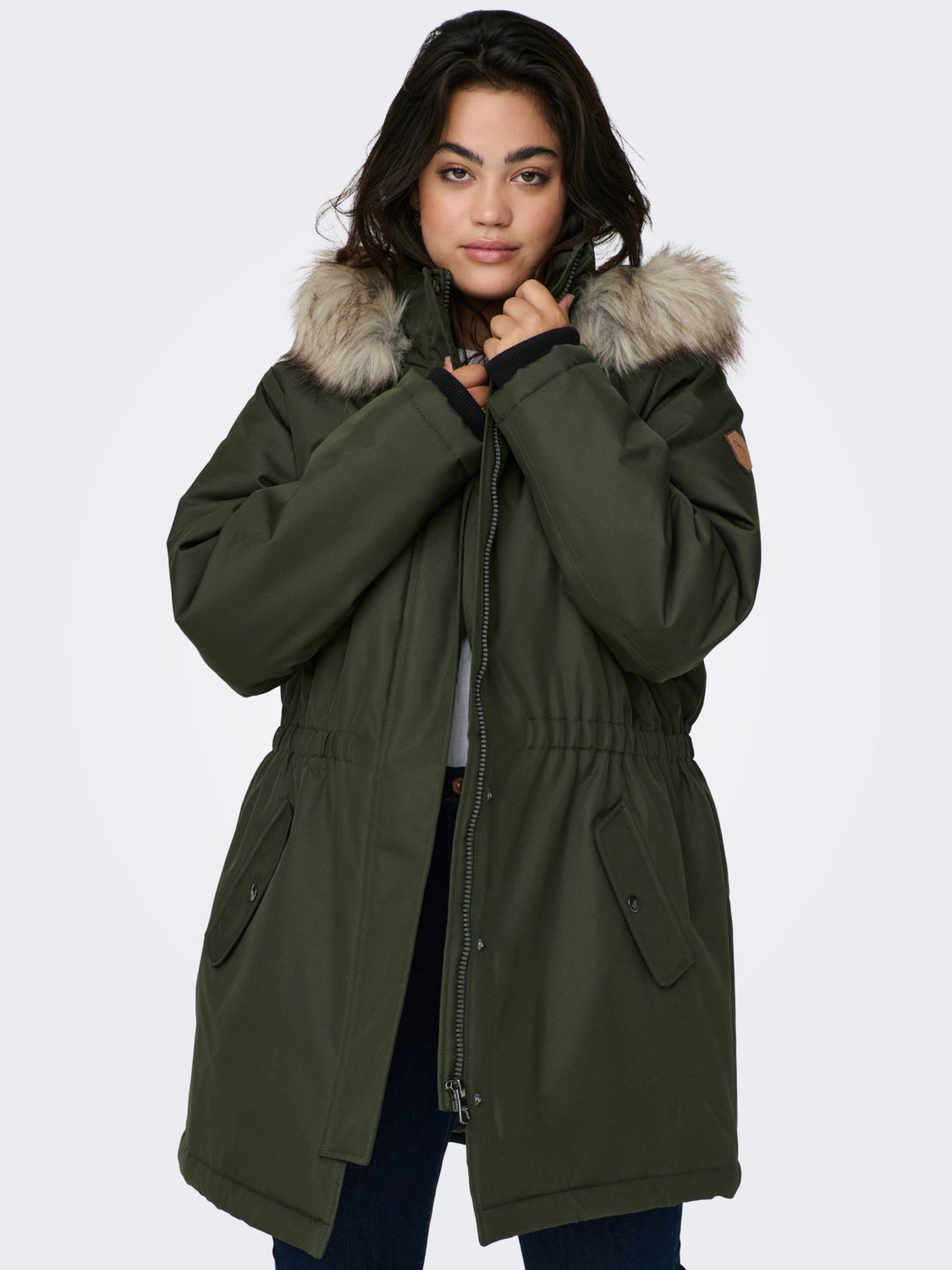 Curvy jacket with hood