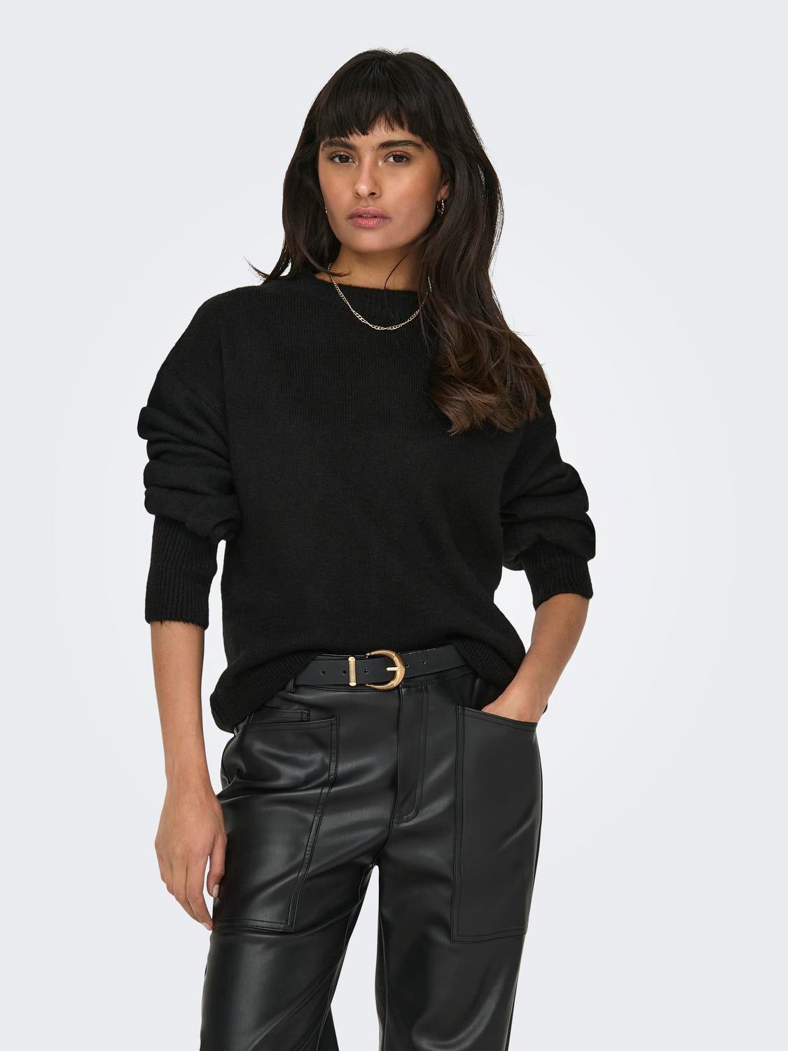 O-neck knitted pullover