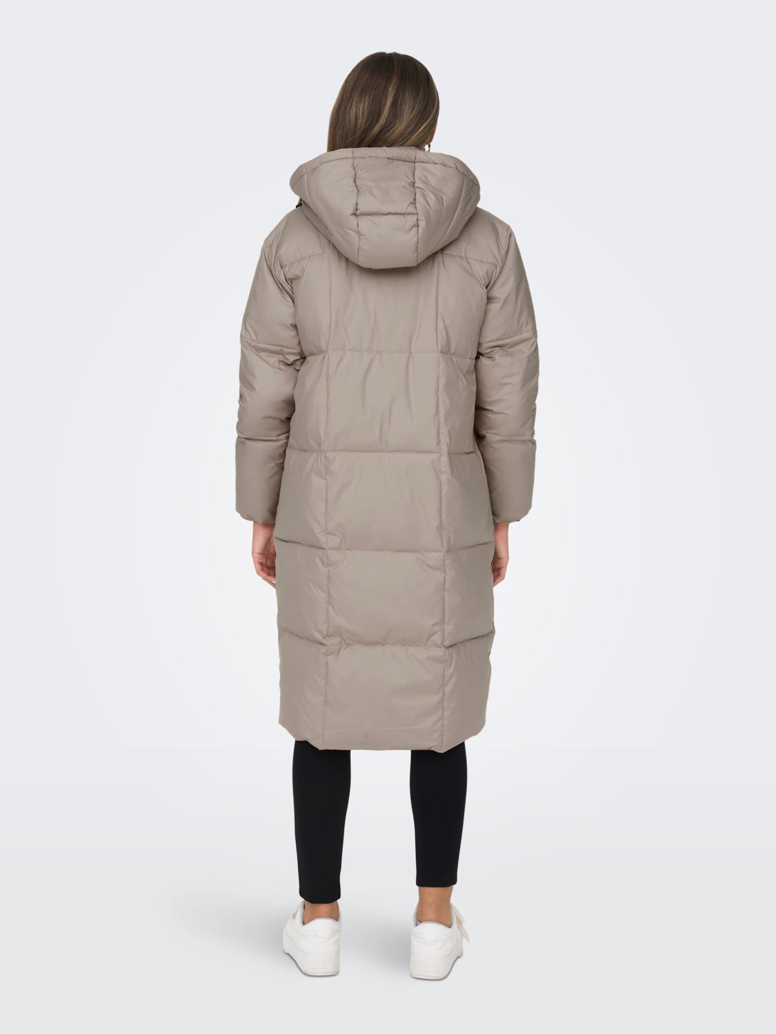 Hooded puffer jacket