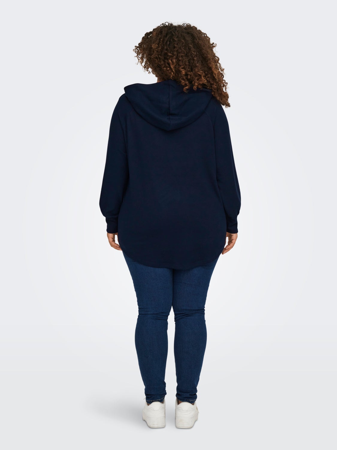 Curvy solid color hoodie