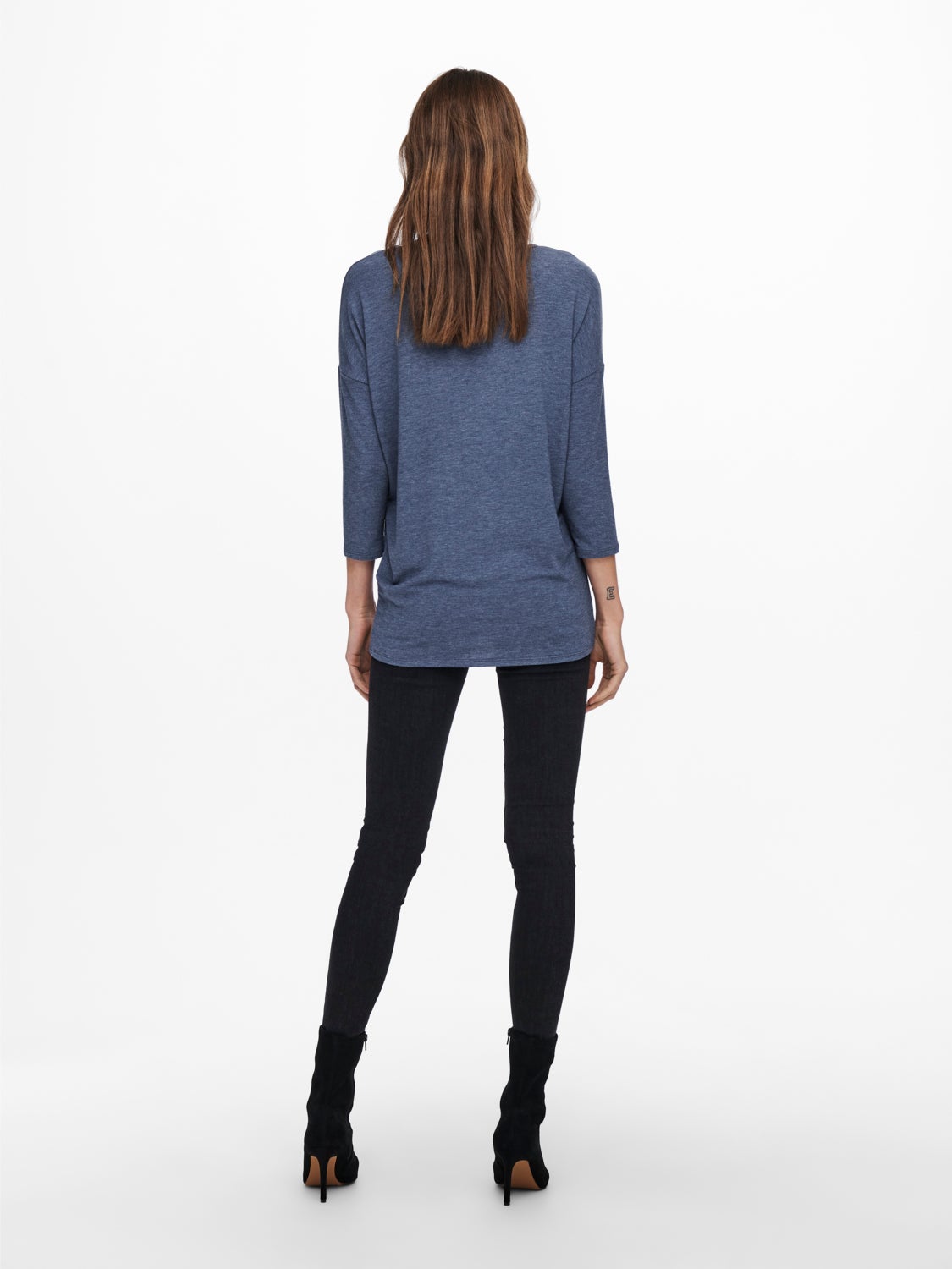 Loose fitted 3/4 sleeved top