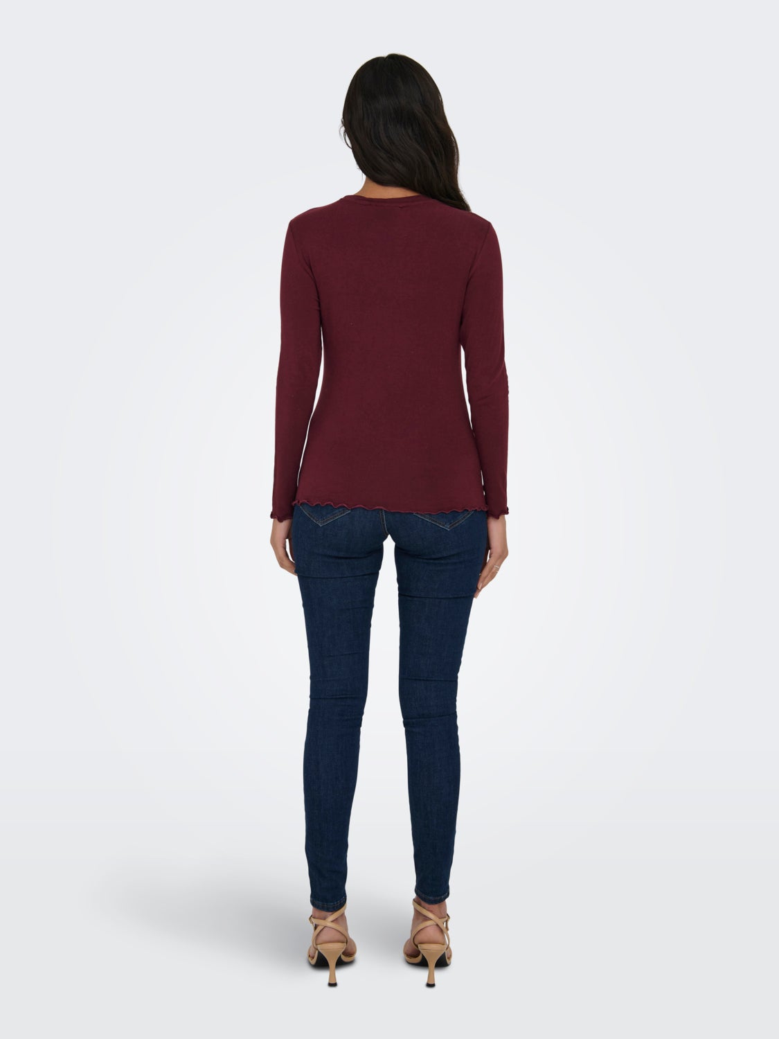 Wave edge Long sleeved top