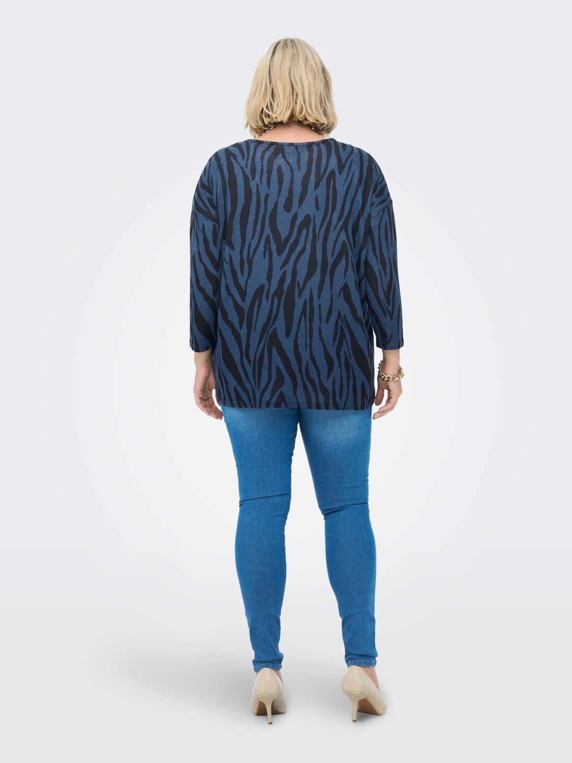 Curvy 3/4 sleeve Top