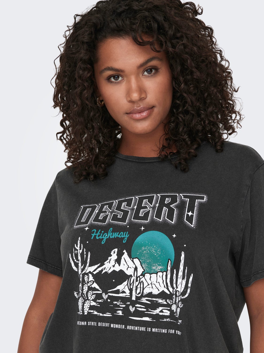 Curvy t-shirt with print