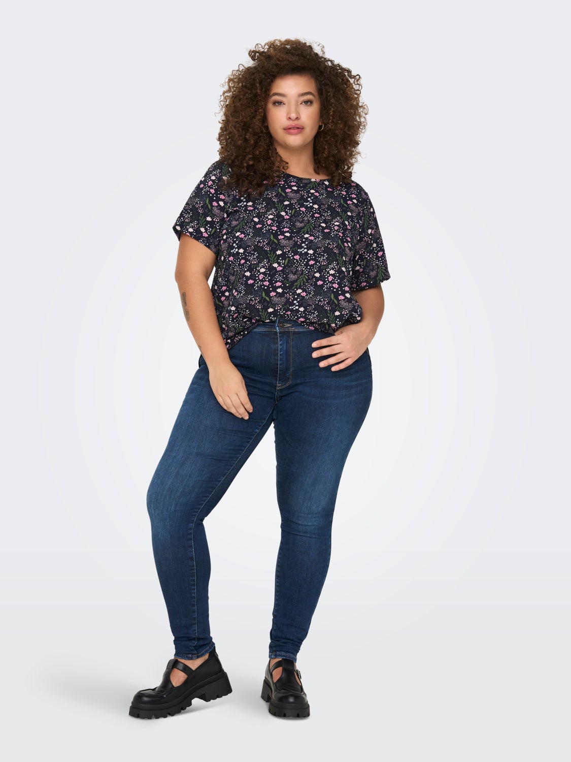 Curvy short sleeve Top