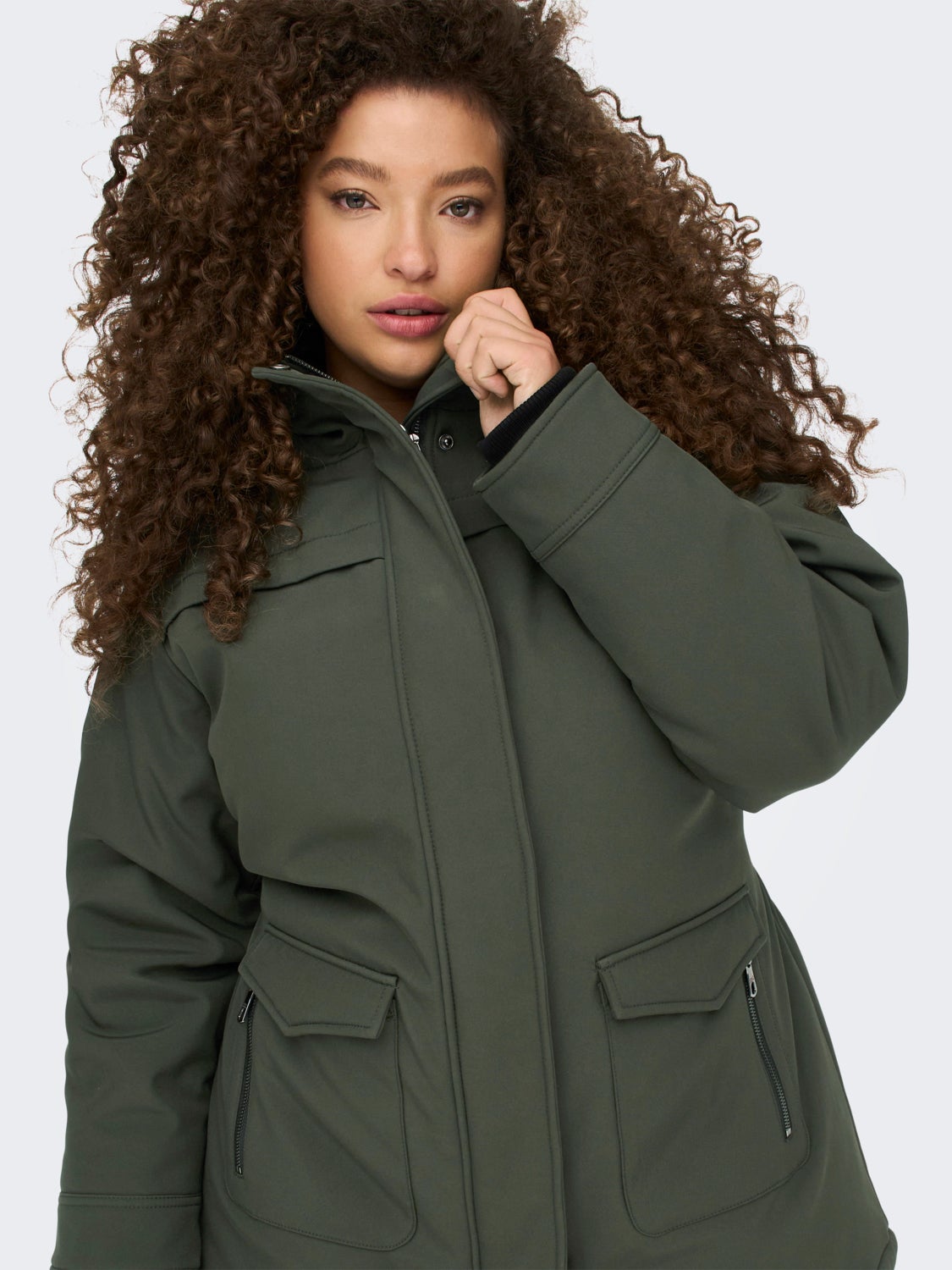 Curvy lined Parka