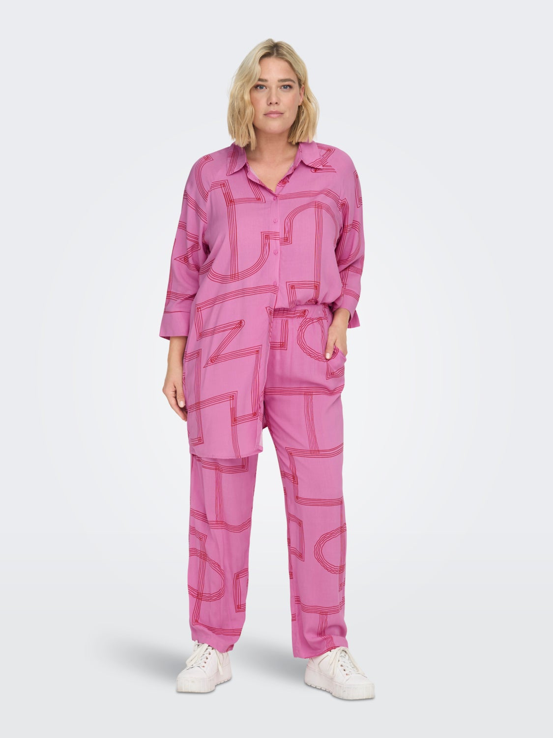 Curvy printed trousers