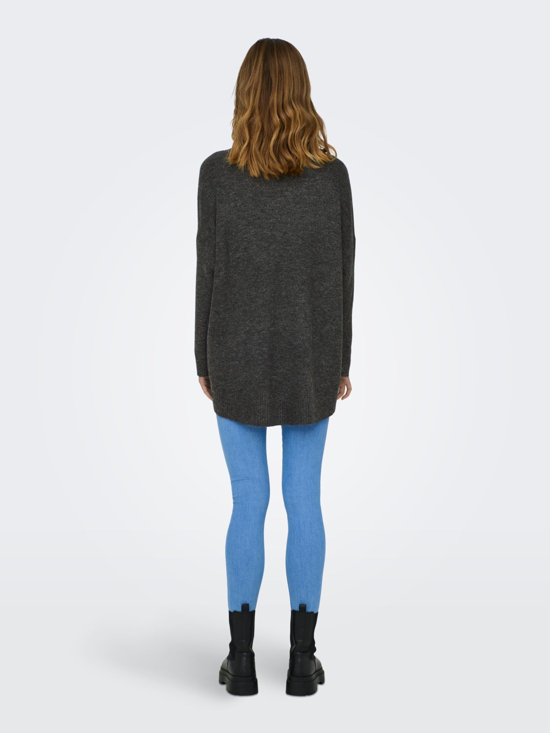 O-neck knitted pullover