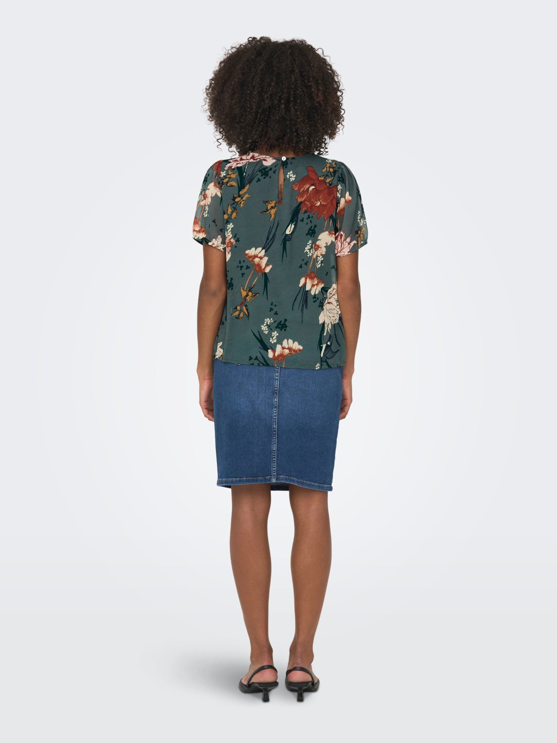 Regular Fit O-Neck Top