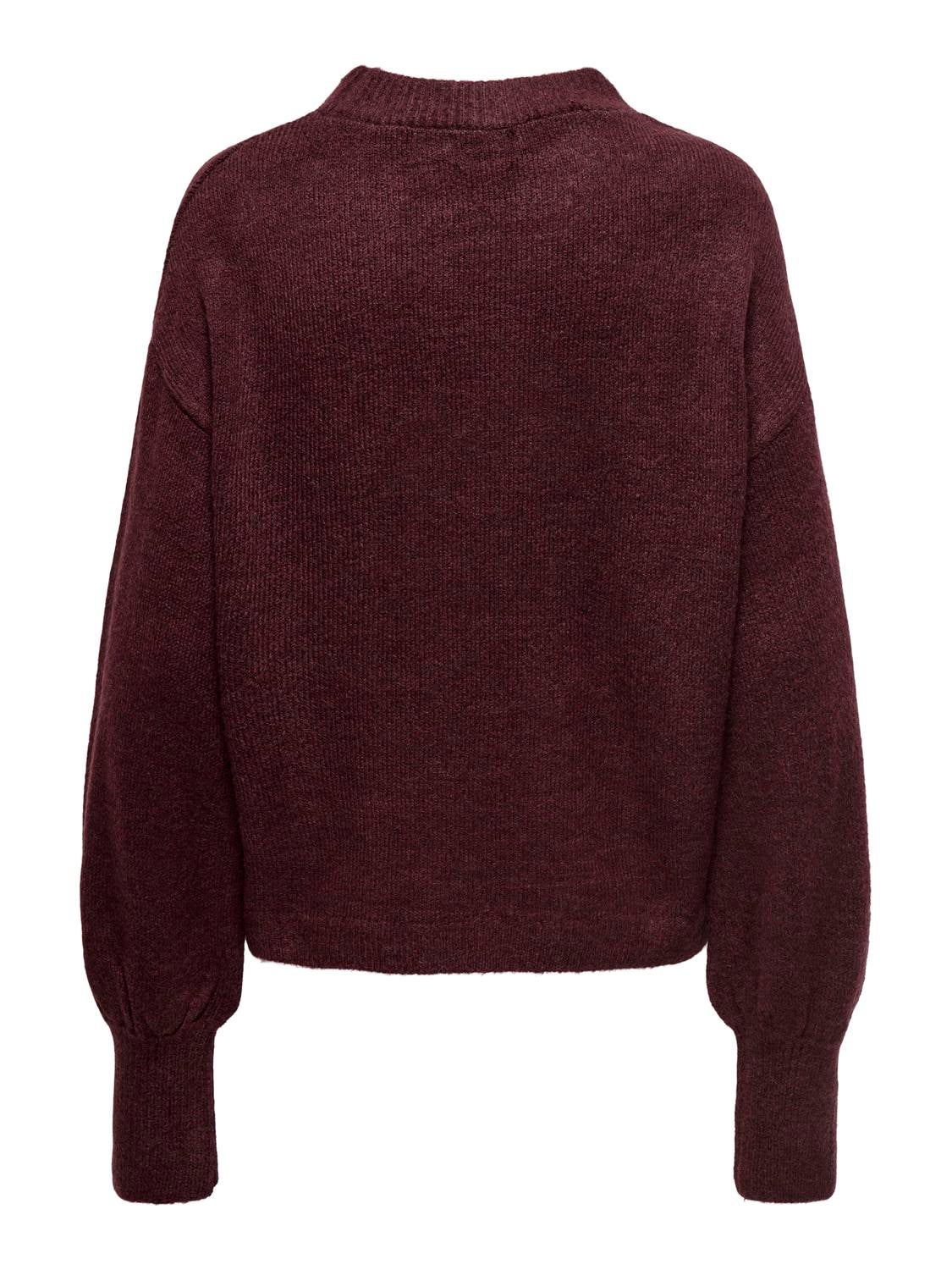 O-neck knitted pullover