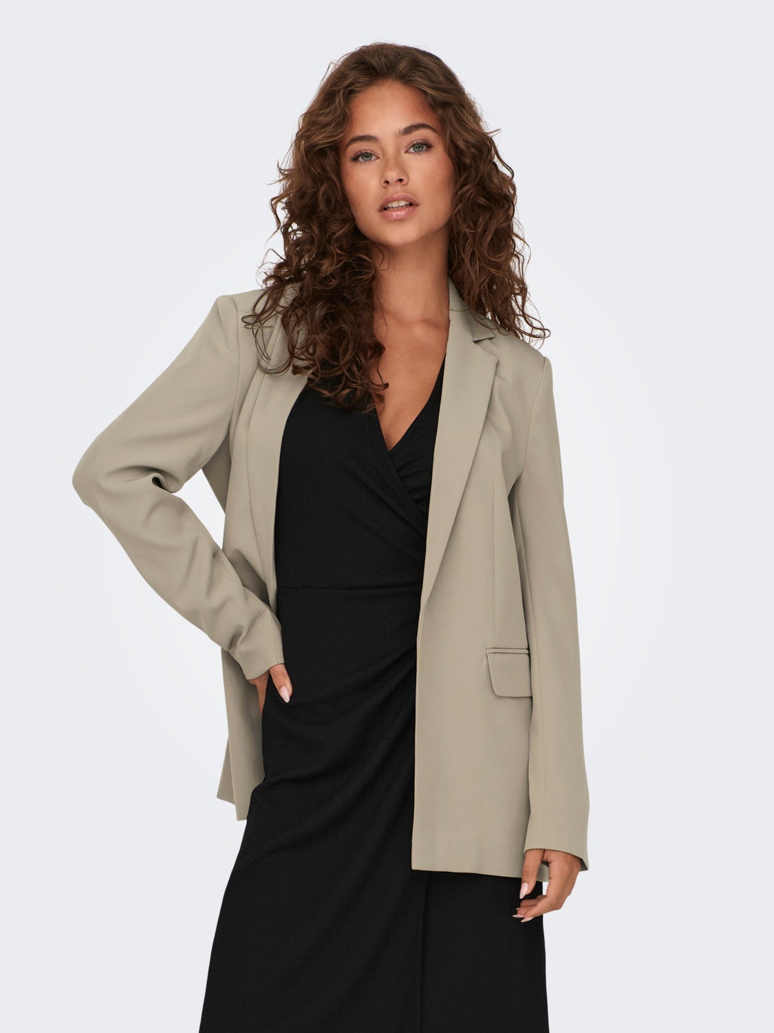 LOOSE FIT BLAZER
