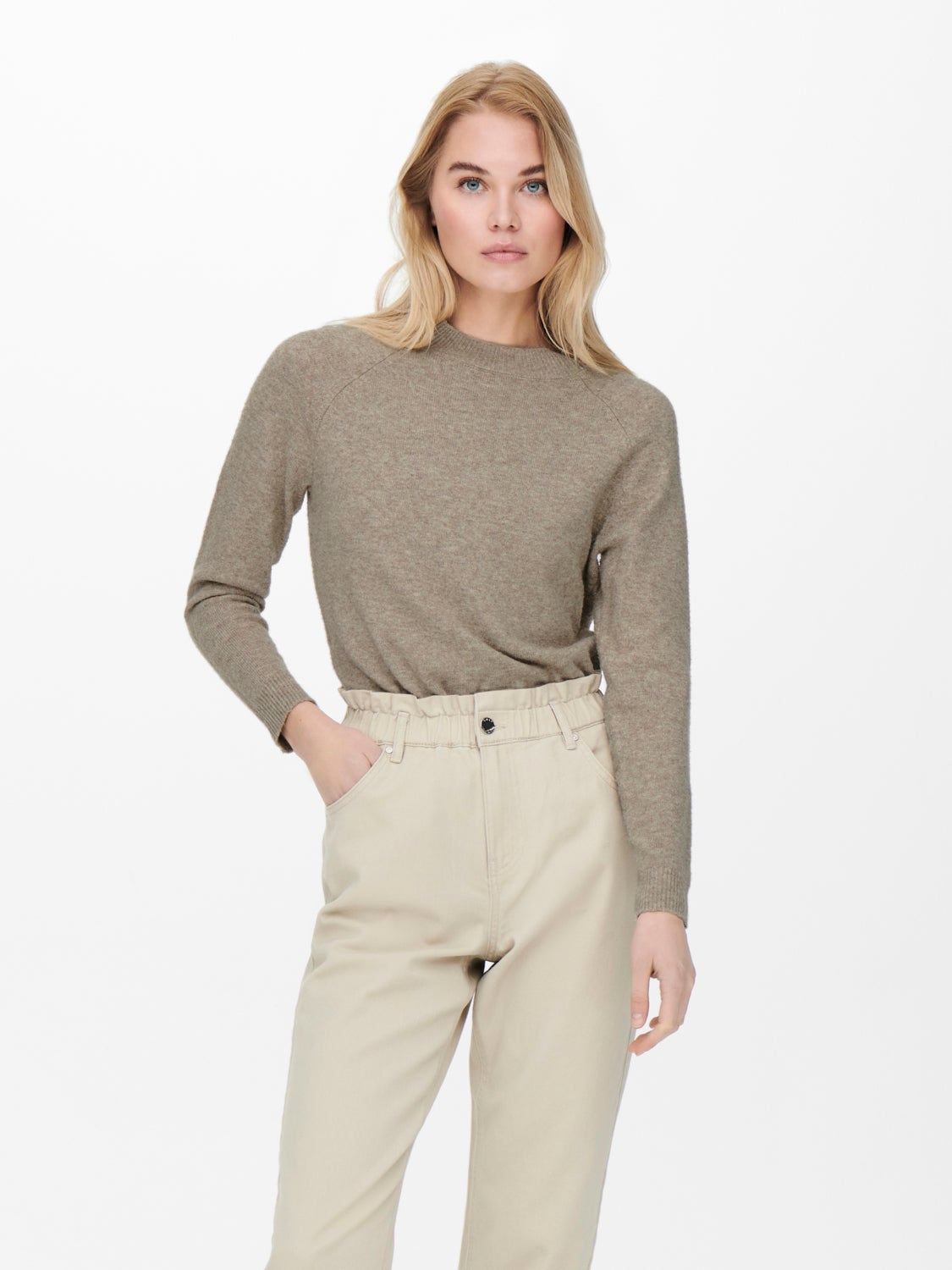 high neck knitted pullover