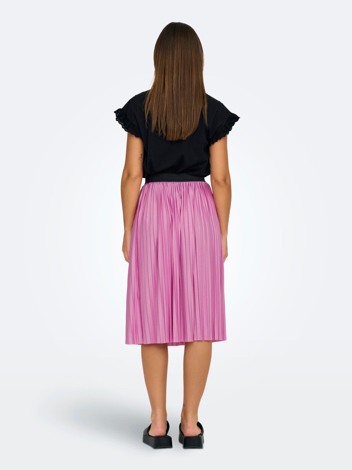 Pleated Midi skirt