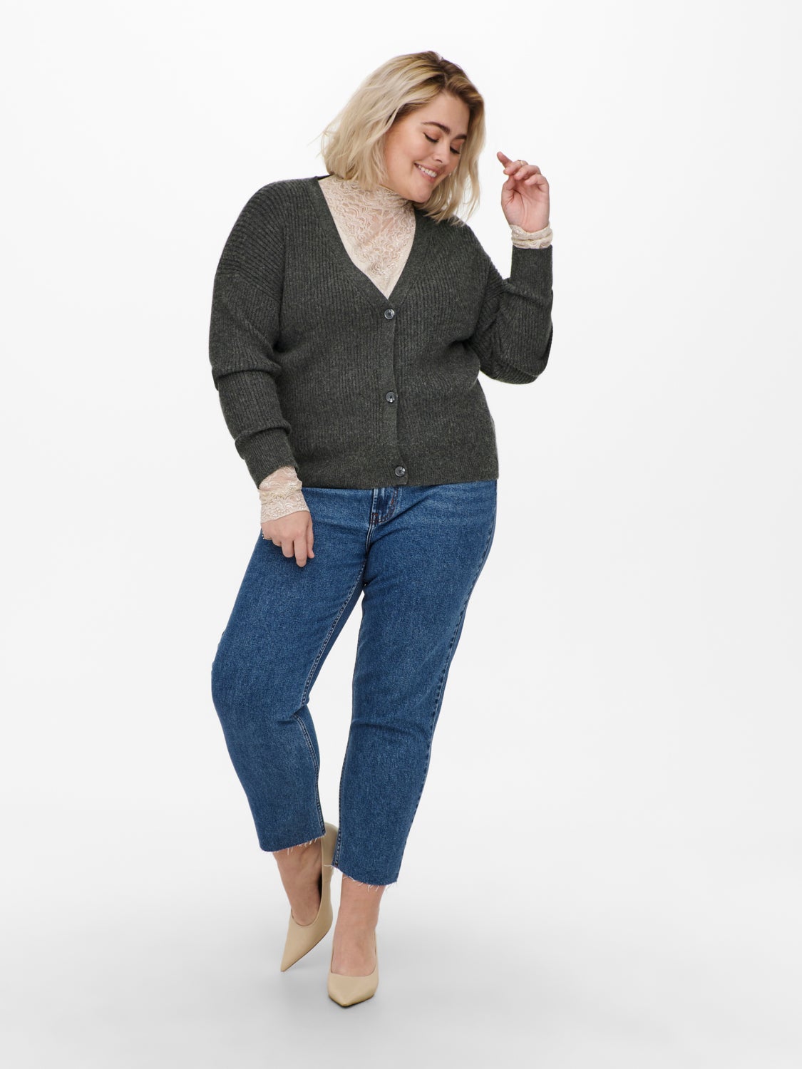 Curvy v-neck Knitted Cardigan