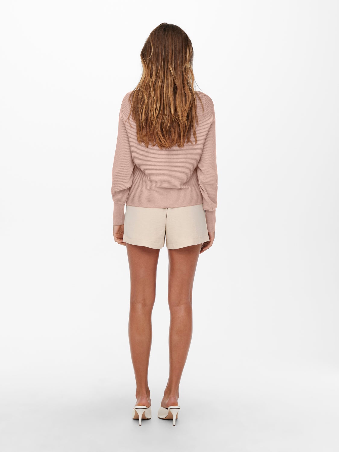 Short Knitted Pullover