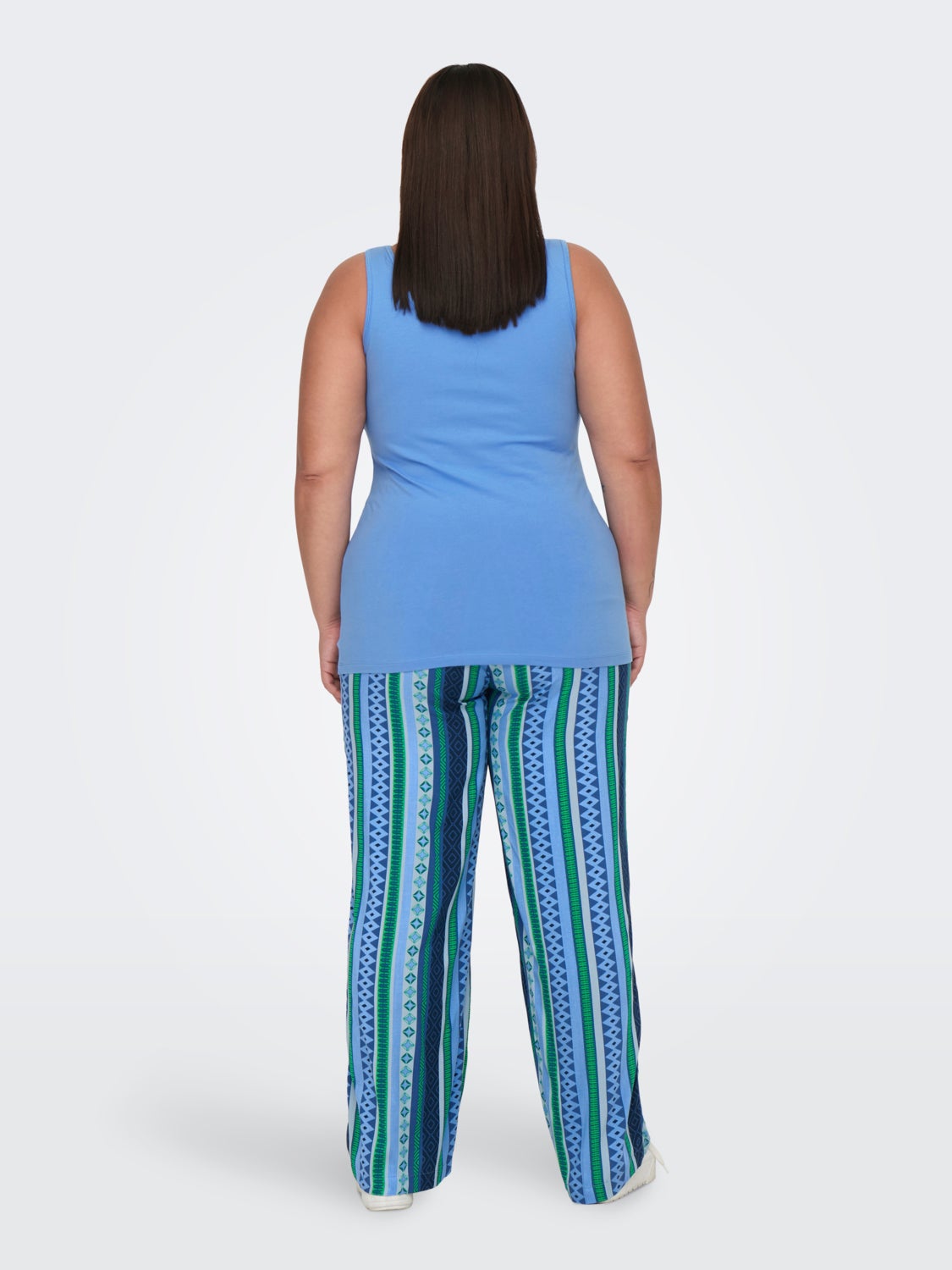 Curvy basic Tank top