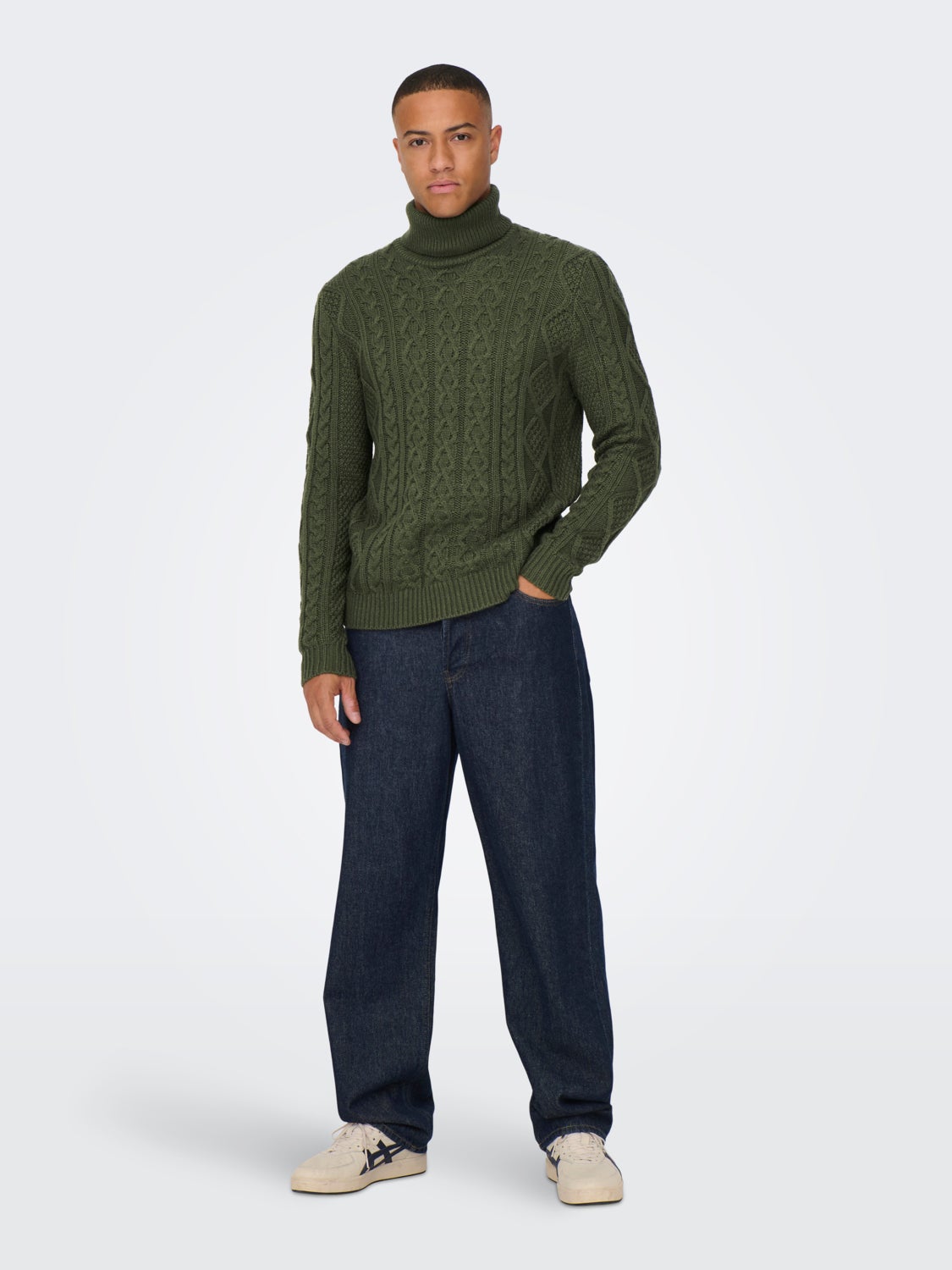 Roll neck knitted pullover