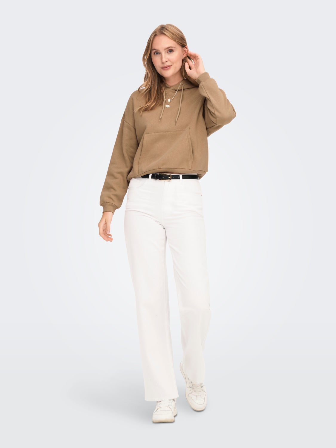 Pocket Hood Sweatshirt