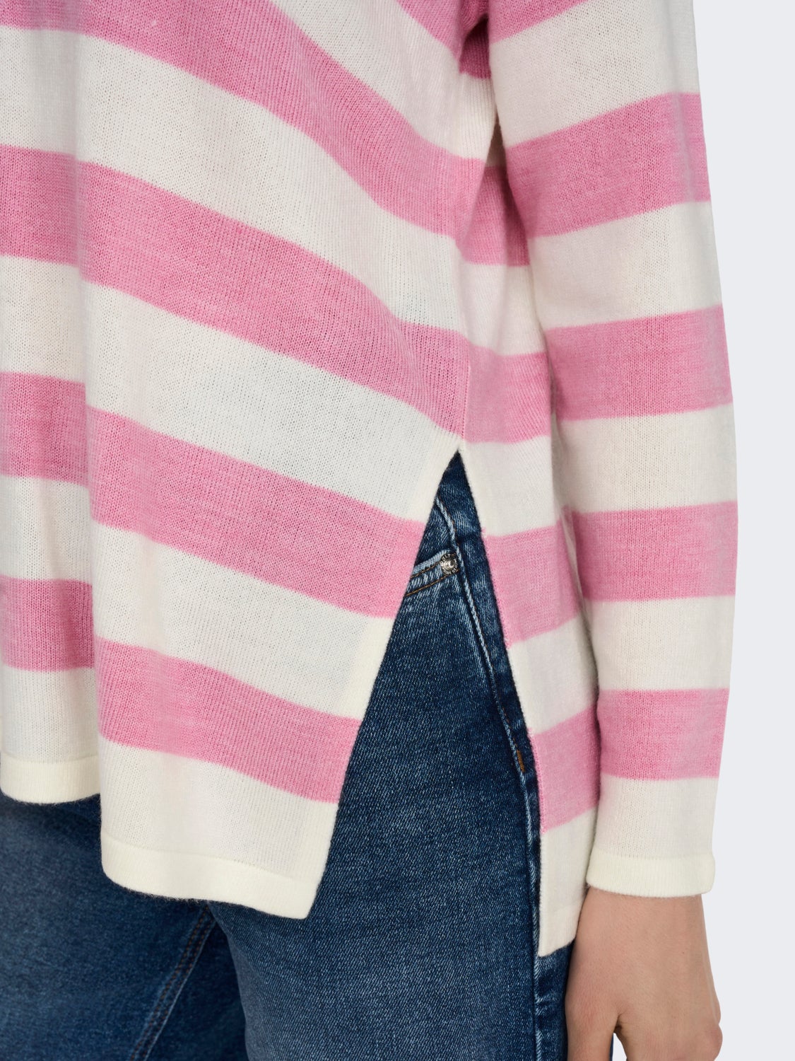 V-neck Knitted Pullover