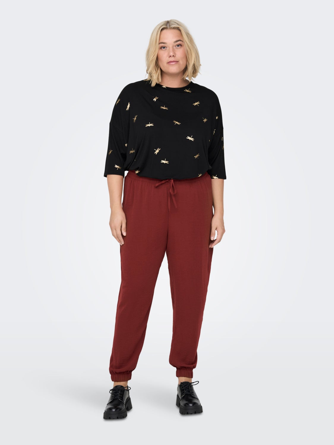 Curvy back detail top