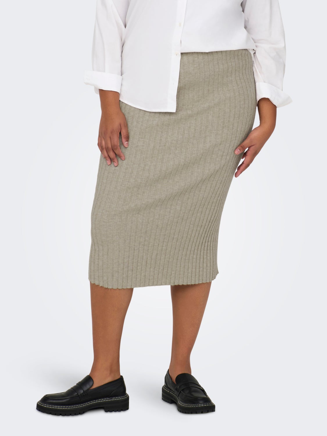 Curvy midi knit skirt