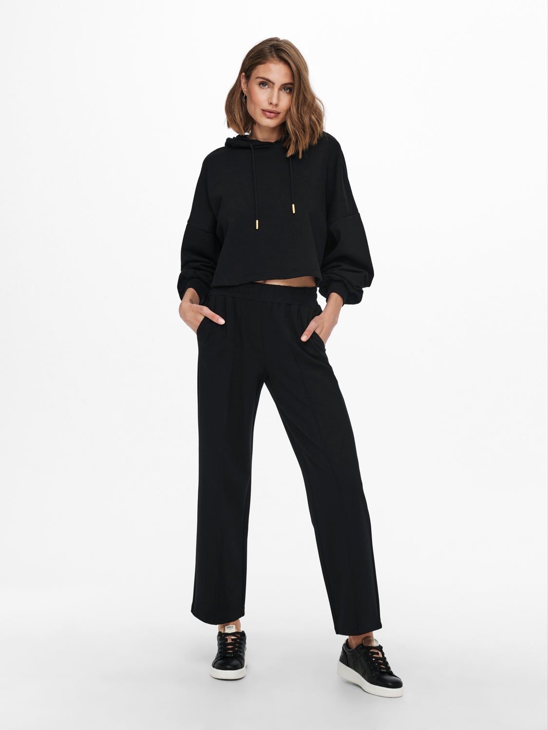 Wide fitted Trousers
