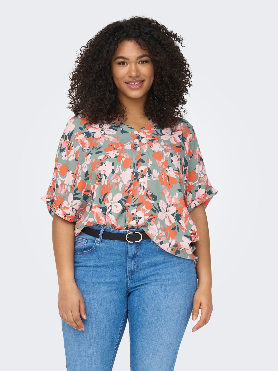 Curvy v-neck viscose top