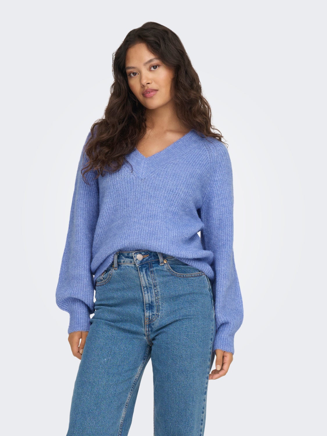 v-neck knitted pullover