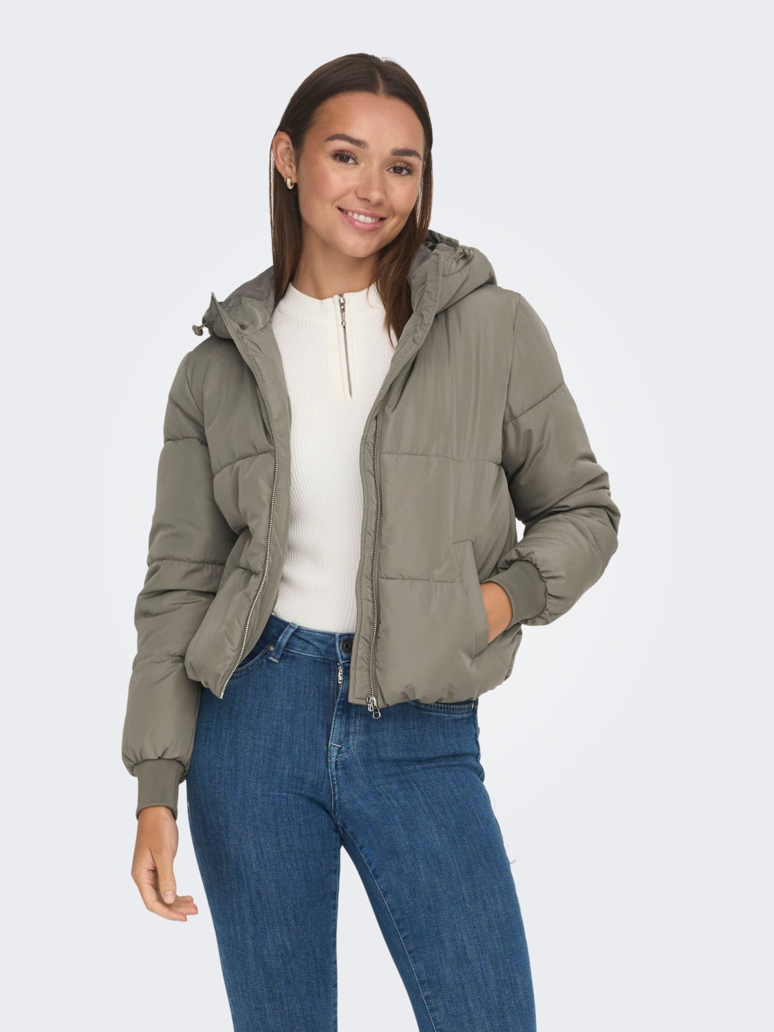 Short hooded Jacket