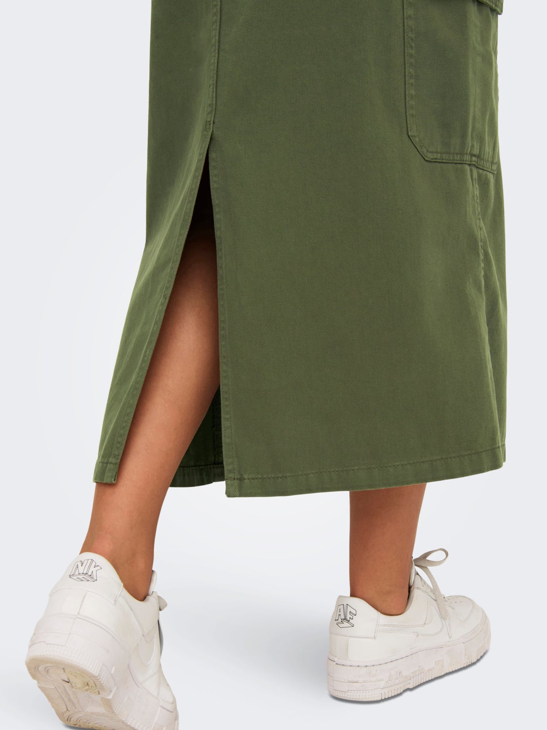 Midi cargo skirt