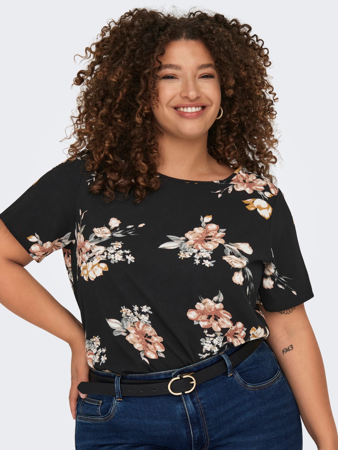 Curvy short sleeve Top