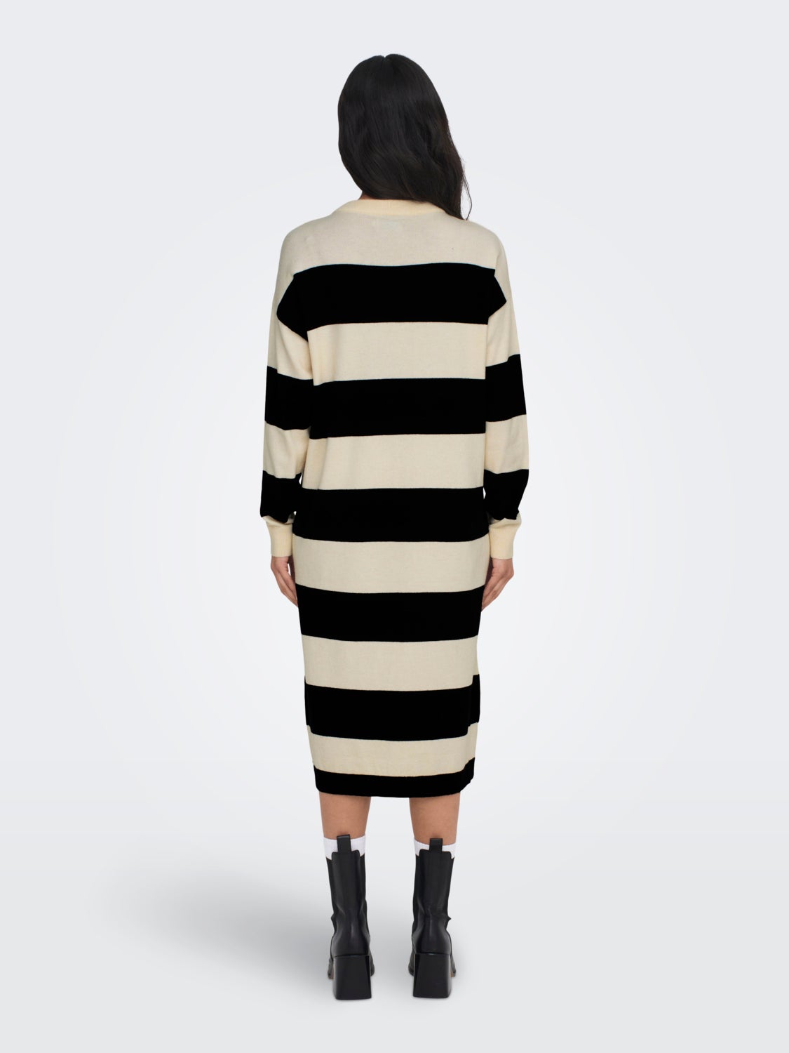 Midi knit dress with stripes