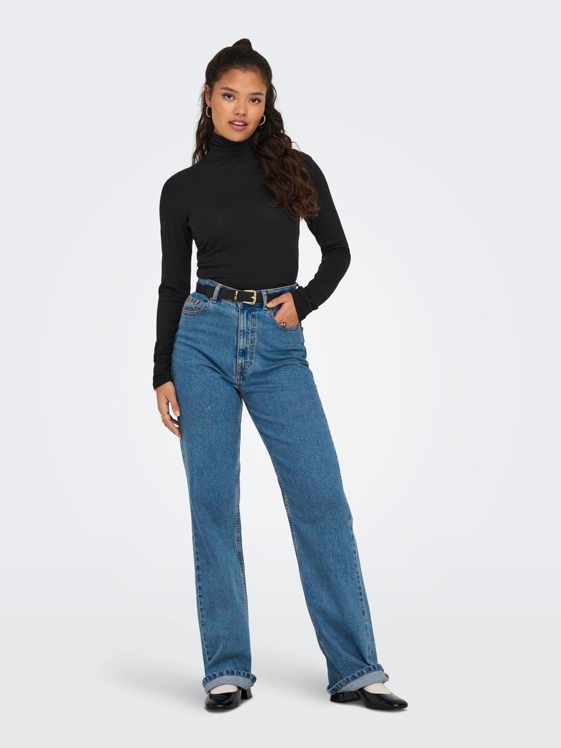 Basic top with roll neck