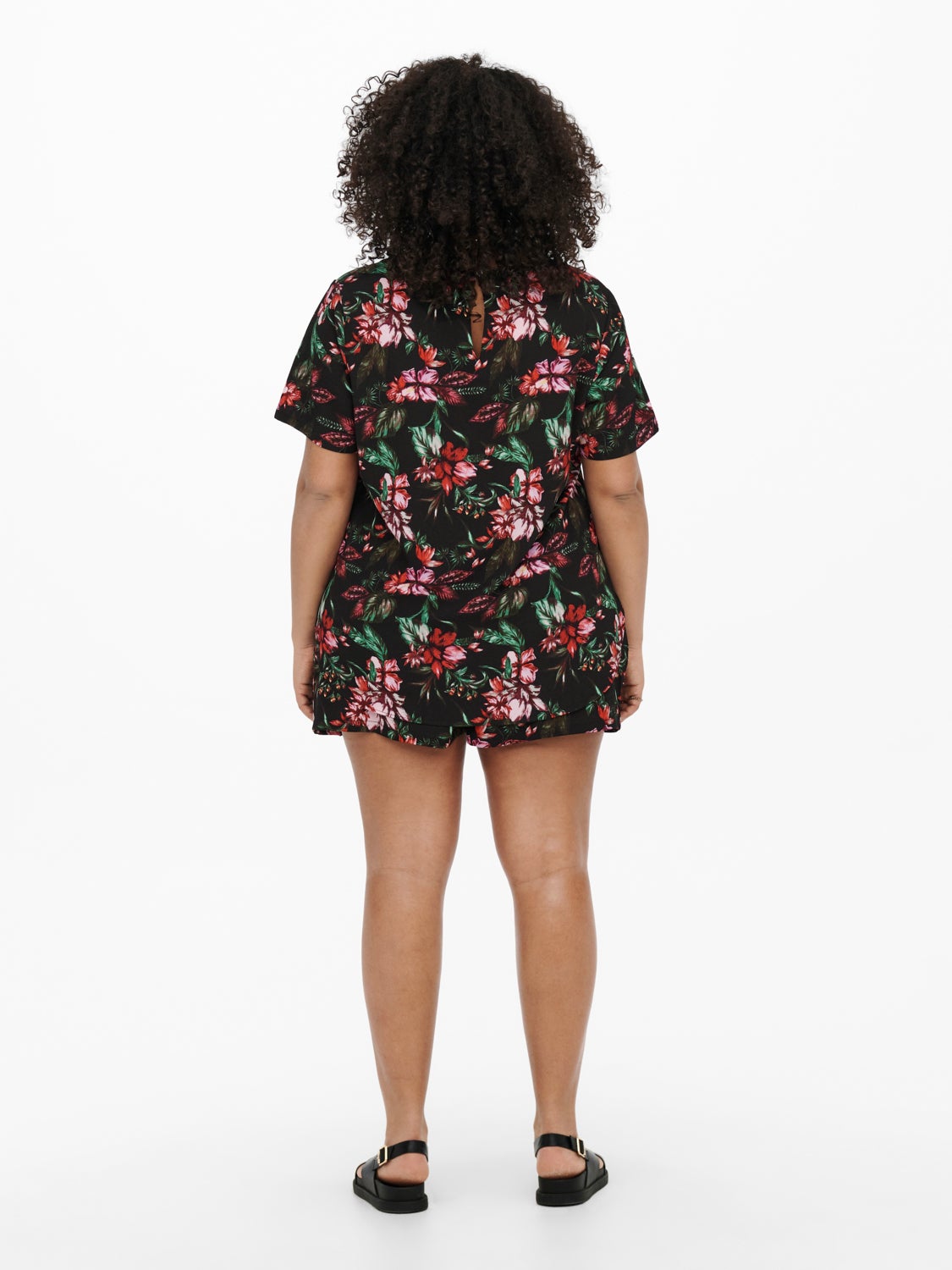 Curvy Short Sleeved Top