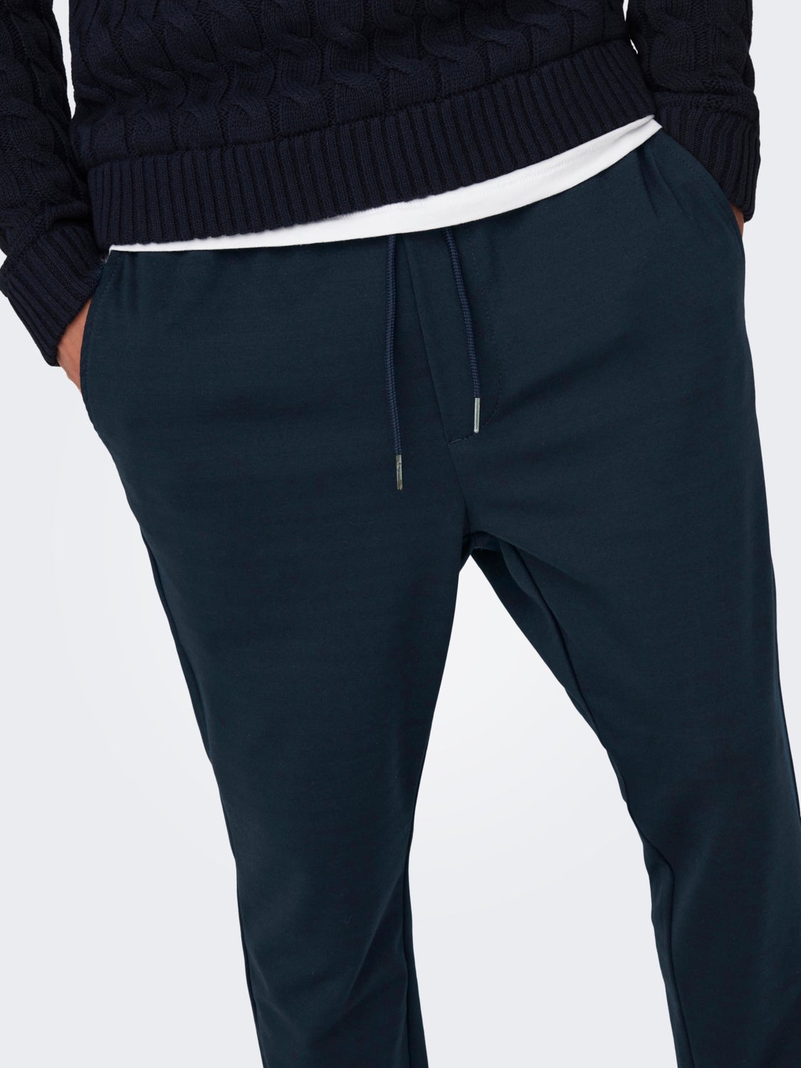 Cropped sweat pants