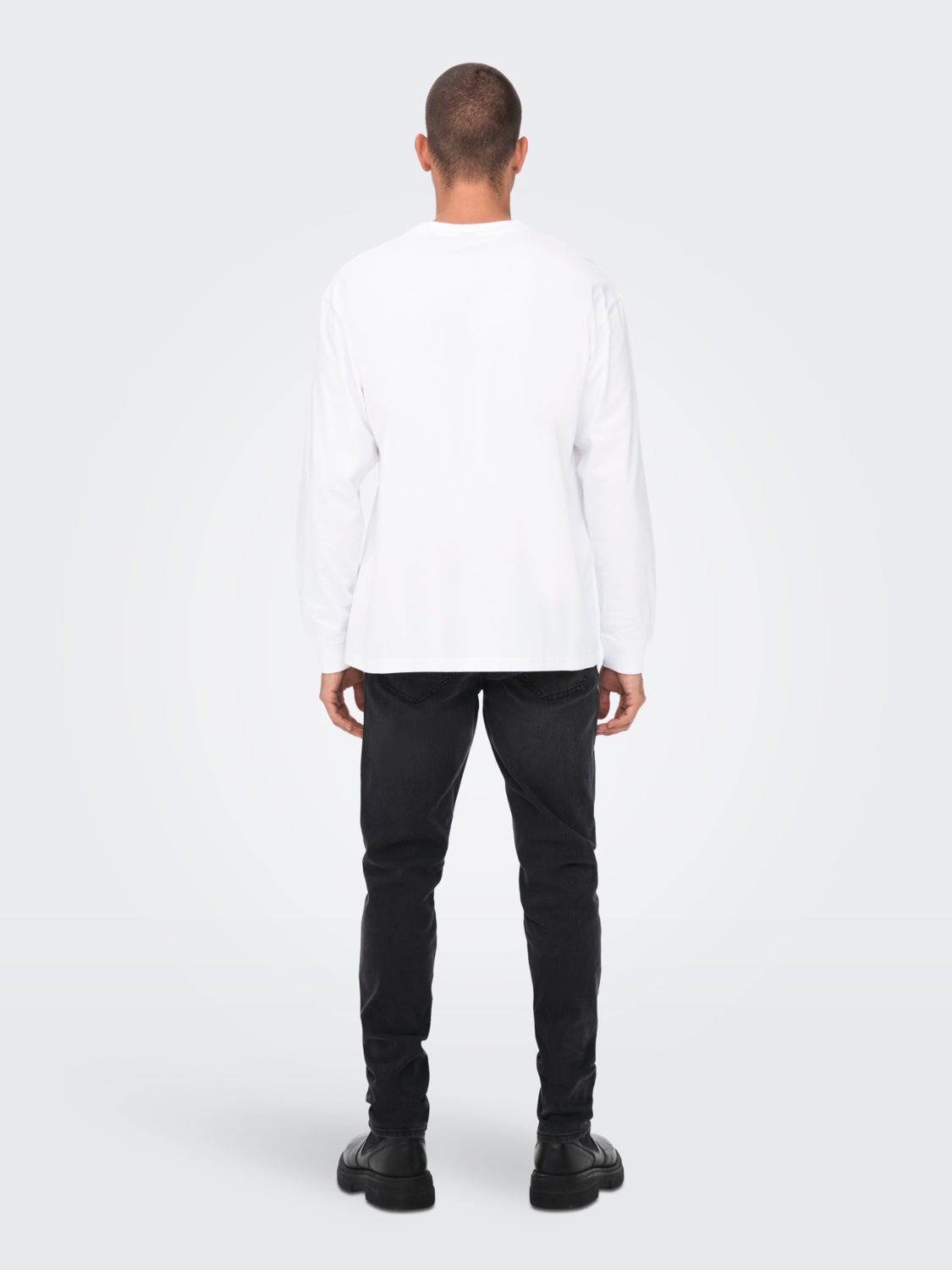 Long sleeved t-shirt