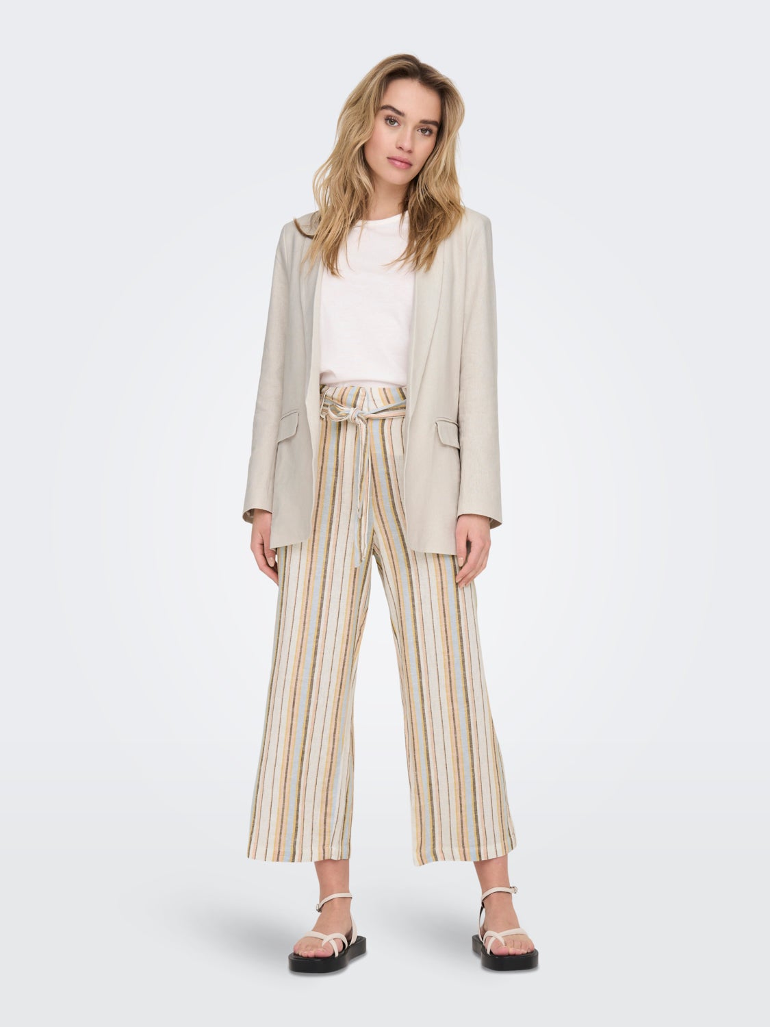 Loose fit open blazer