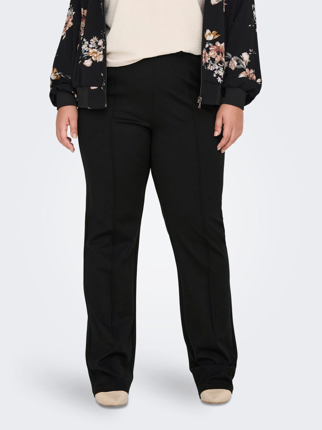 Curvy viscose trousers