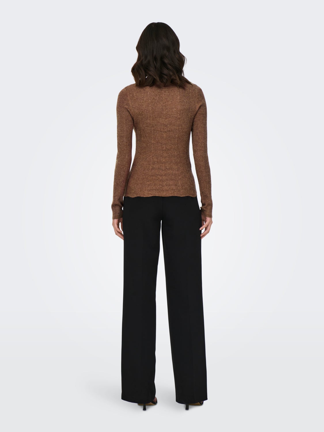 o-neck knitted pullover