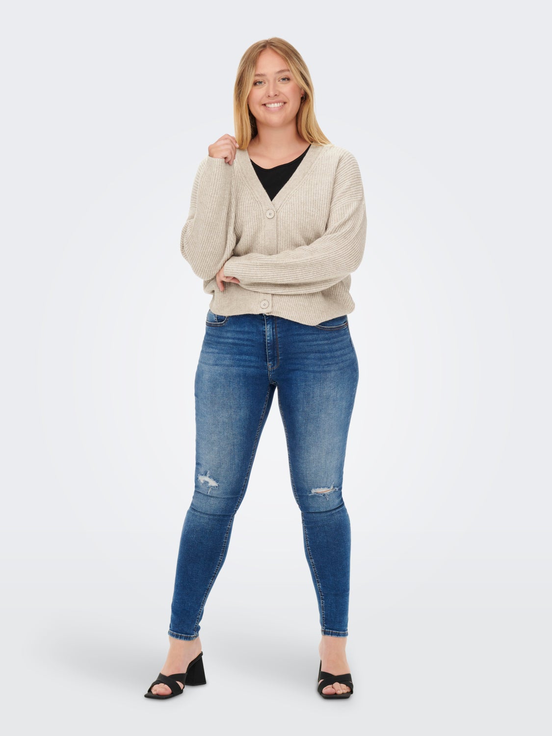 Curvy v-neck Knitted Cardigan
