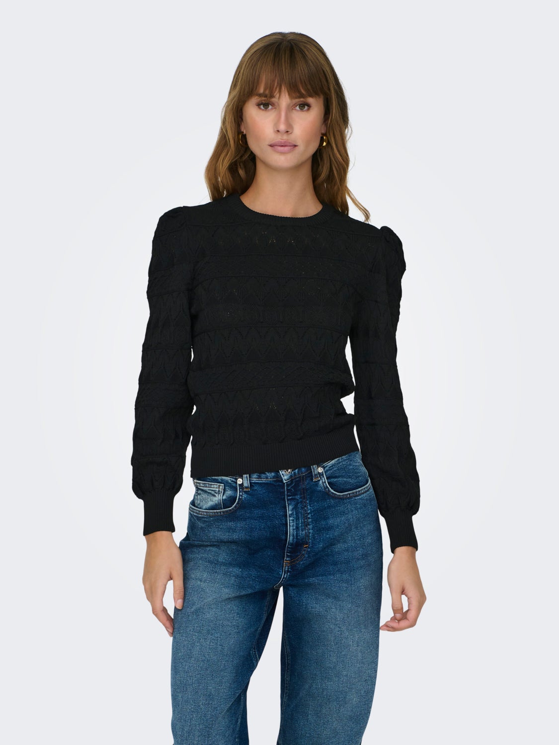 O-neck knitted pullover