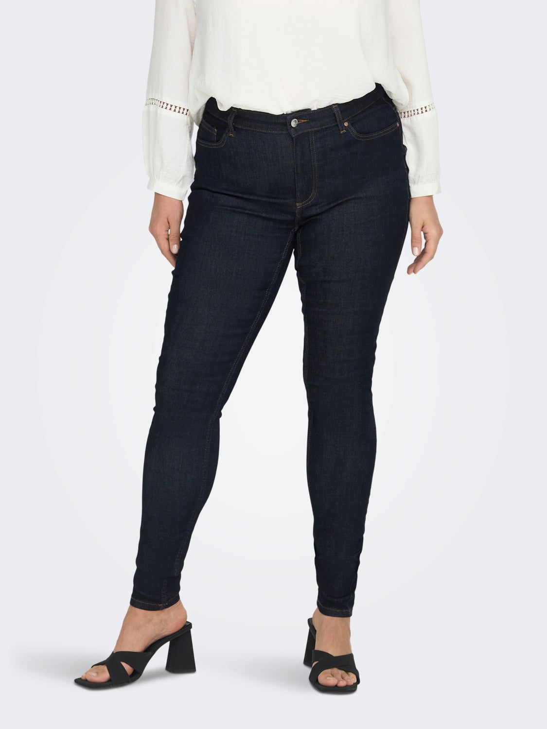 Skinny Fit Mid waist Jeans
