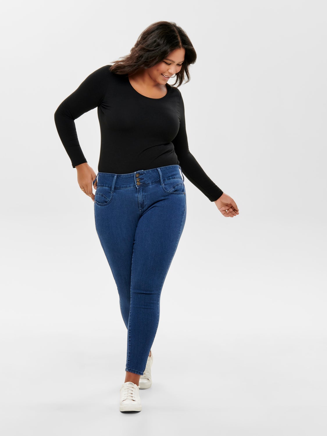 Curvy long sleeve top