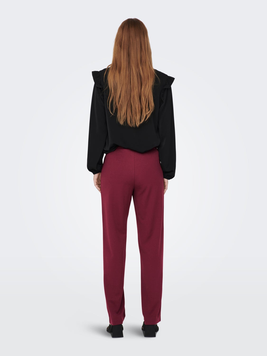 Straight fitted Trousers