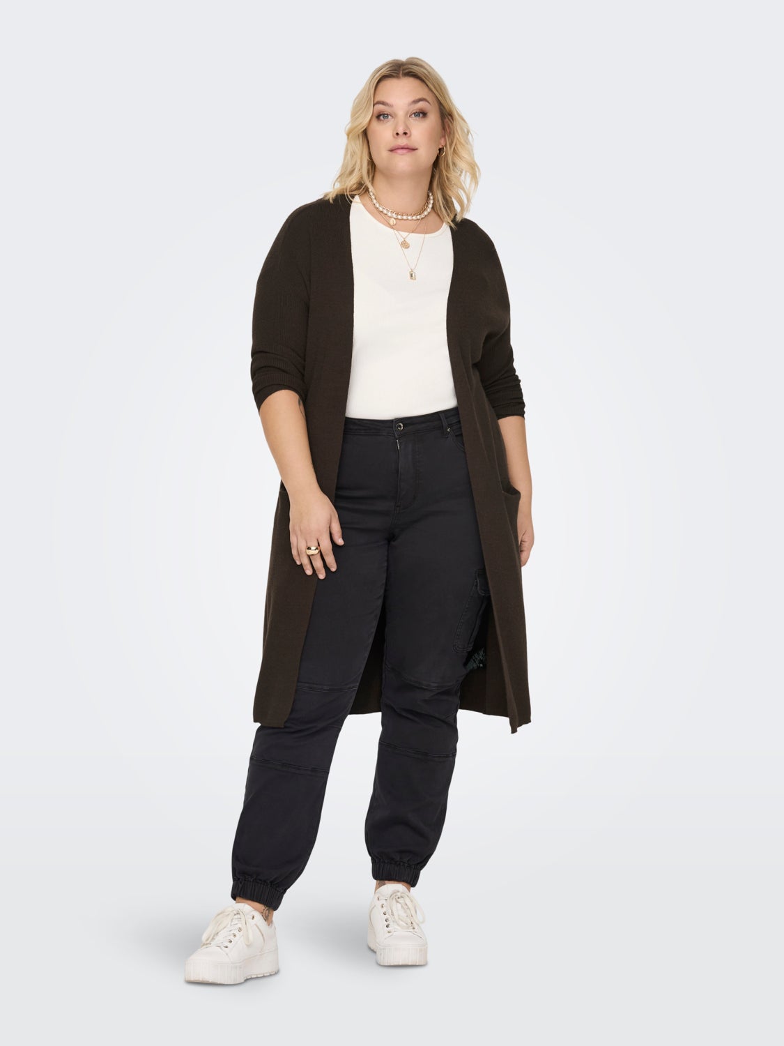 Curvy long knitted cardigan