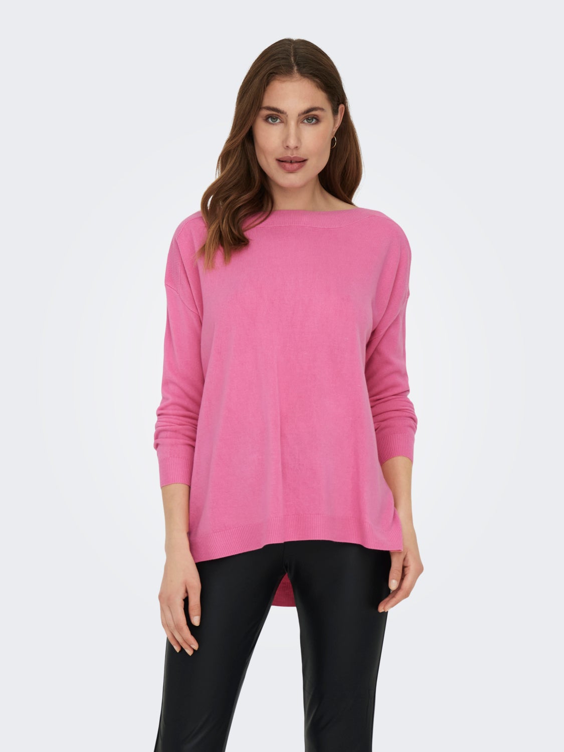 Loose fitted knitted pullover