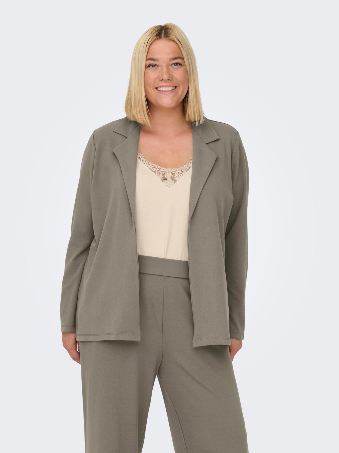 Curvy open Blazer